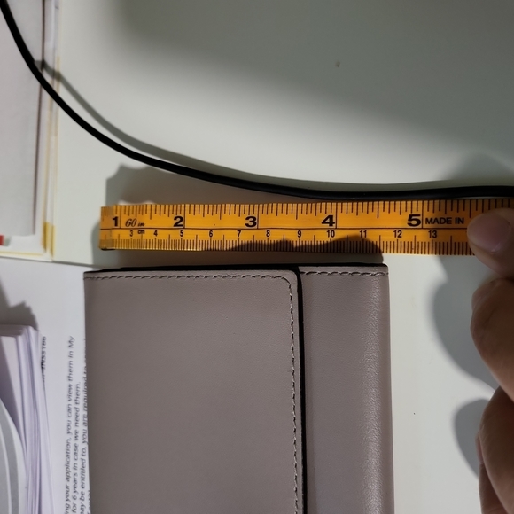 𝅺KATE Spade Slim Bifold Long Wallet Grayish Color with lots of Card Slot - Picture 9 of 9